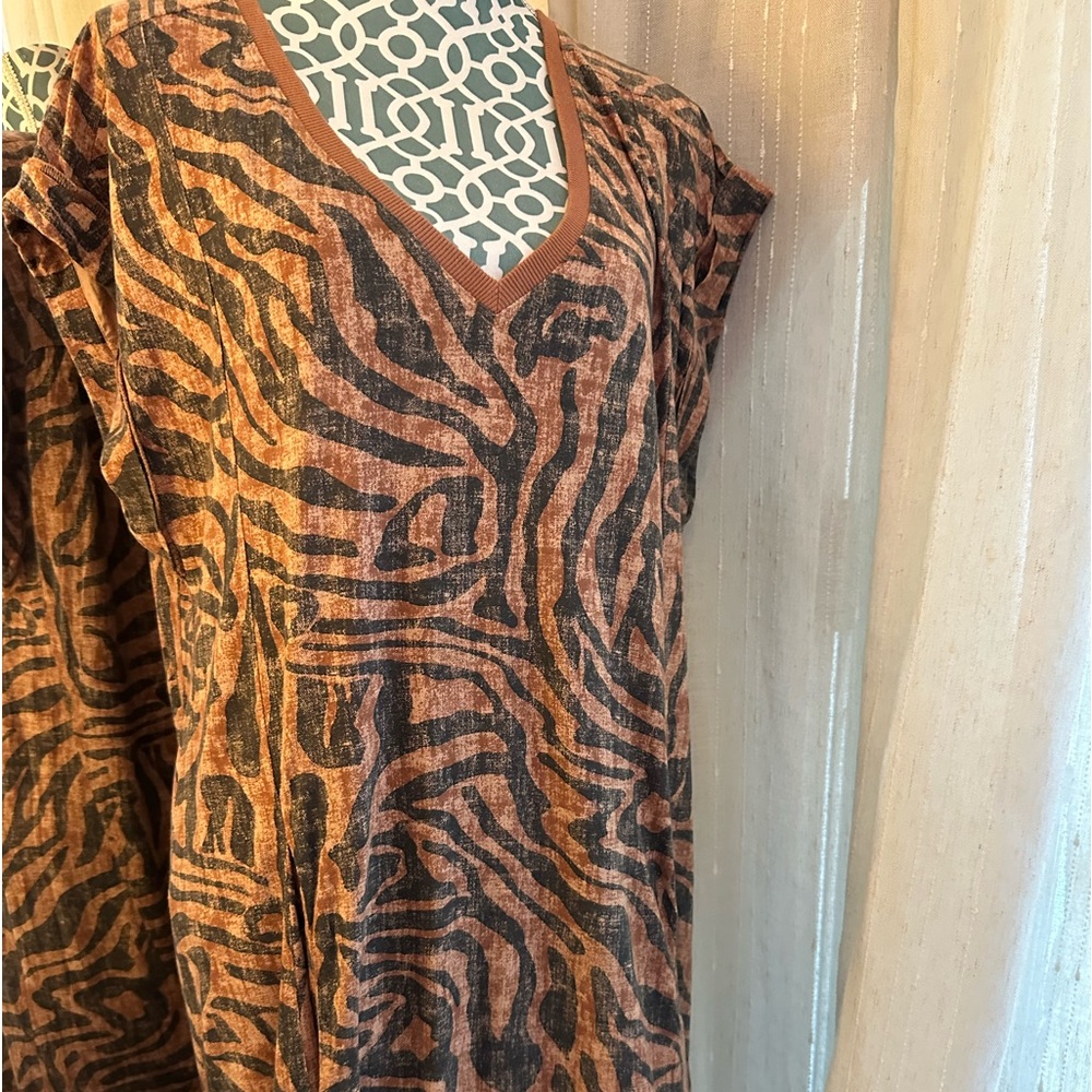 Anthropologie boutique brand Dress. Perfect for summer